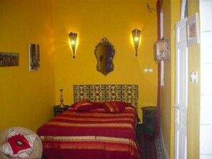 Iron/ironing board, free cots/infant beds, rollaway beds, free WiFi - Riad Safi (Safi)