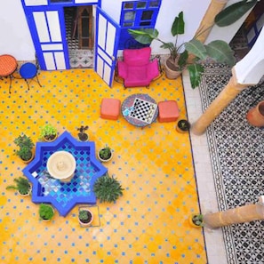 Chambre Triple (Chems) | Terrasse/Patio