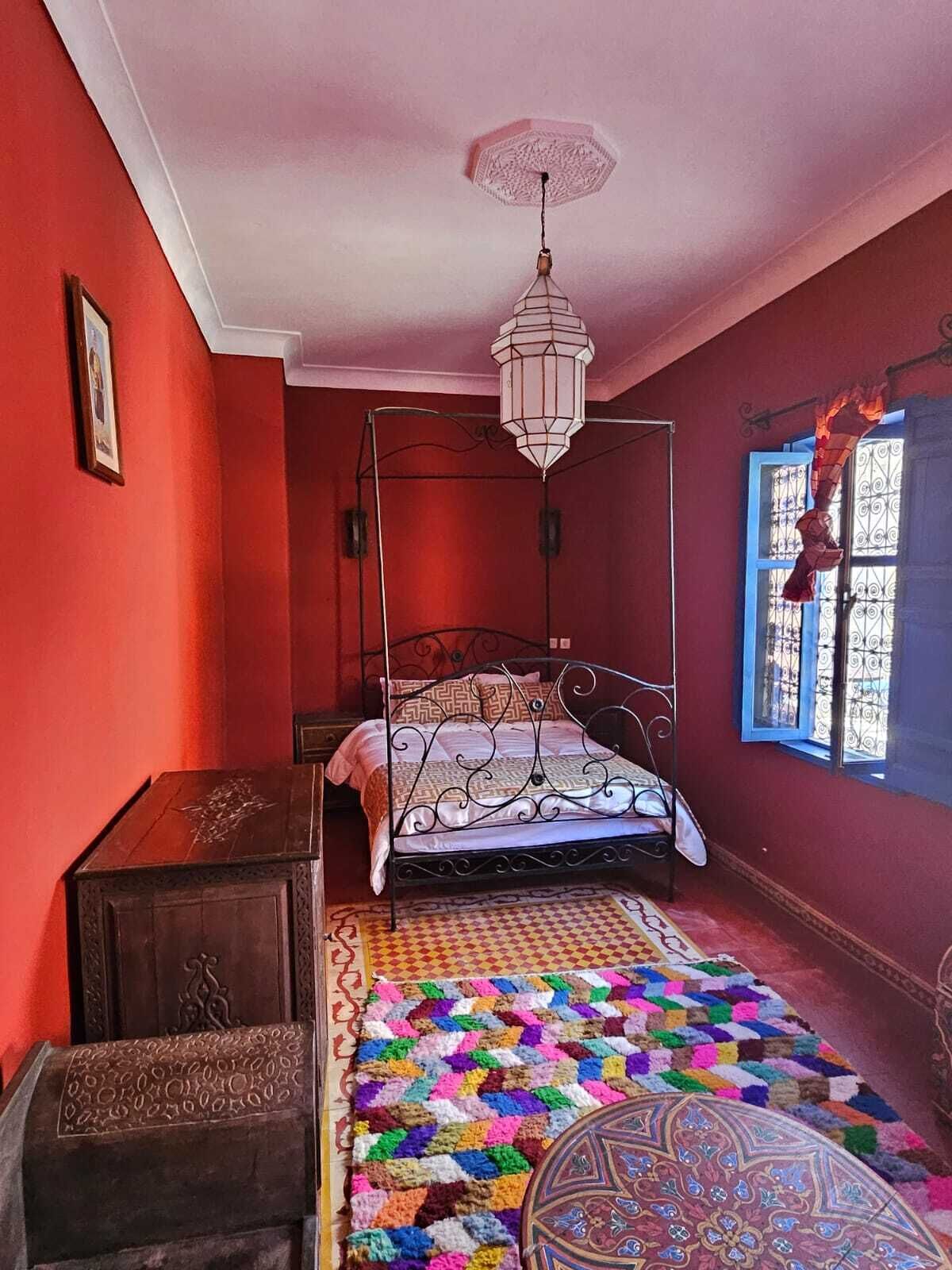 Kamar Double (1001 Nights) | Didekorasi berbeda-beda, setrika/meja setrika, dan Wi-Fi gratis