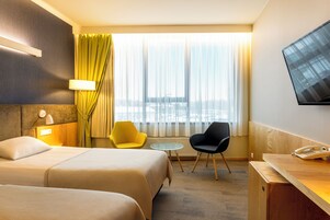 Superior Double or Twin Room | In-room safe, desk, blackout drapes, iron/ironing board