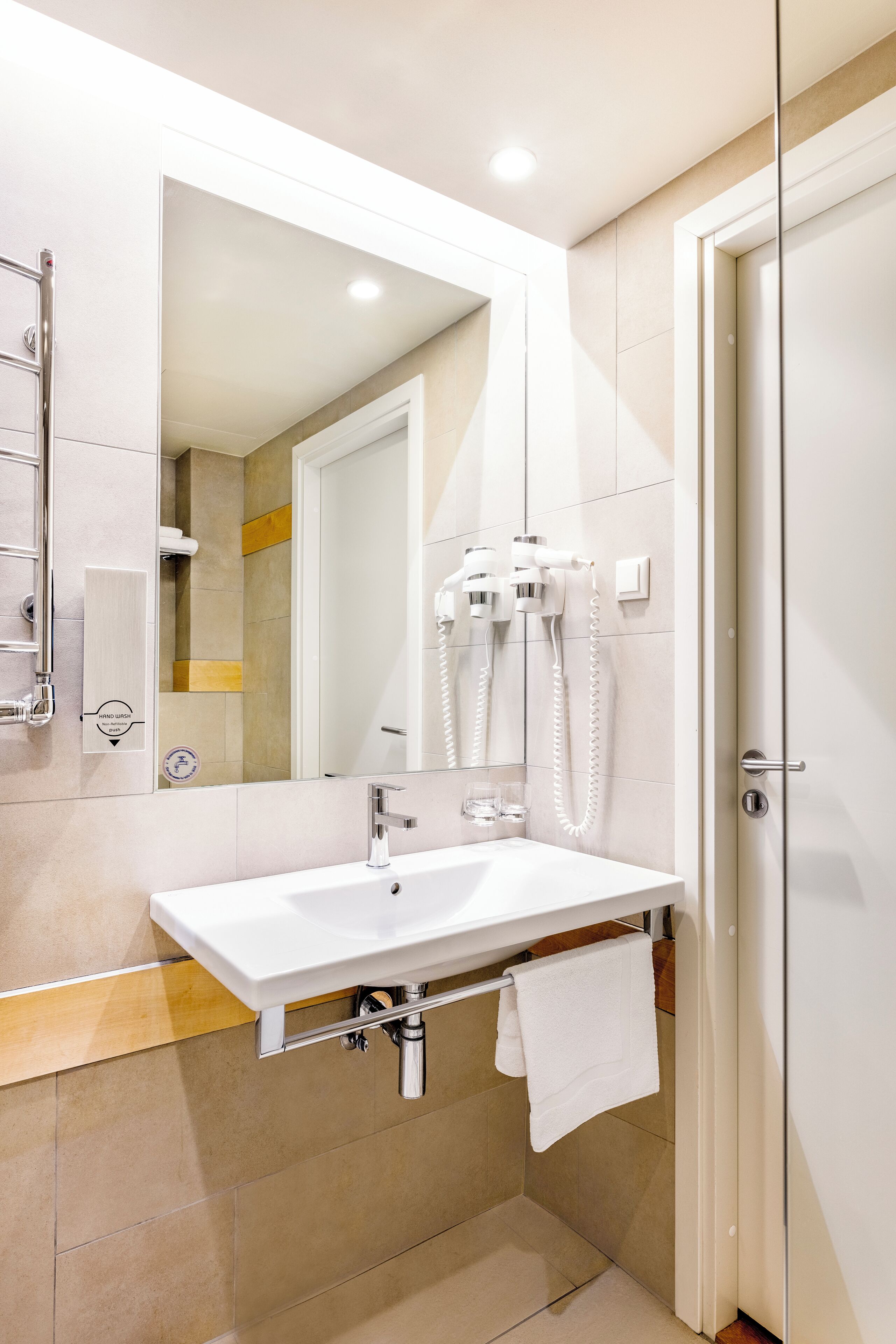 superior double or twin room | bathroom | eco-friendly toiletries, hair dryer, towels, toilet paper