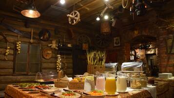 ๋งค์ผ ๋ทํ ๋ฌด๋ฃ ์์นจ ์์ฌ ํฌํจ