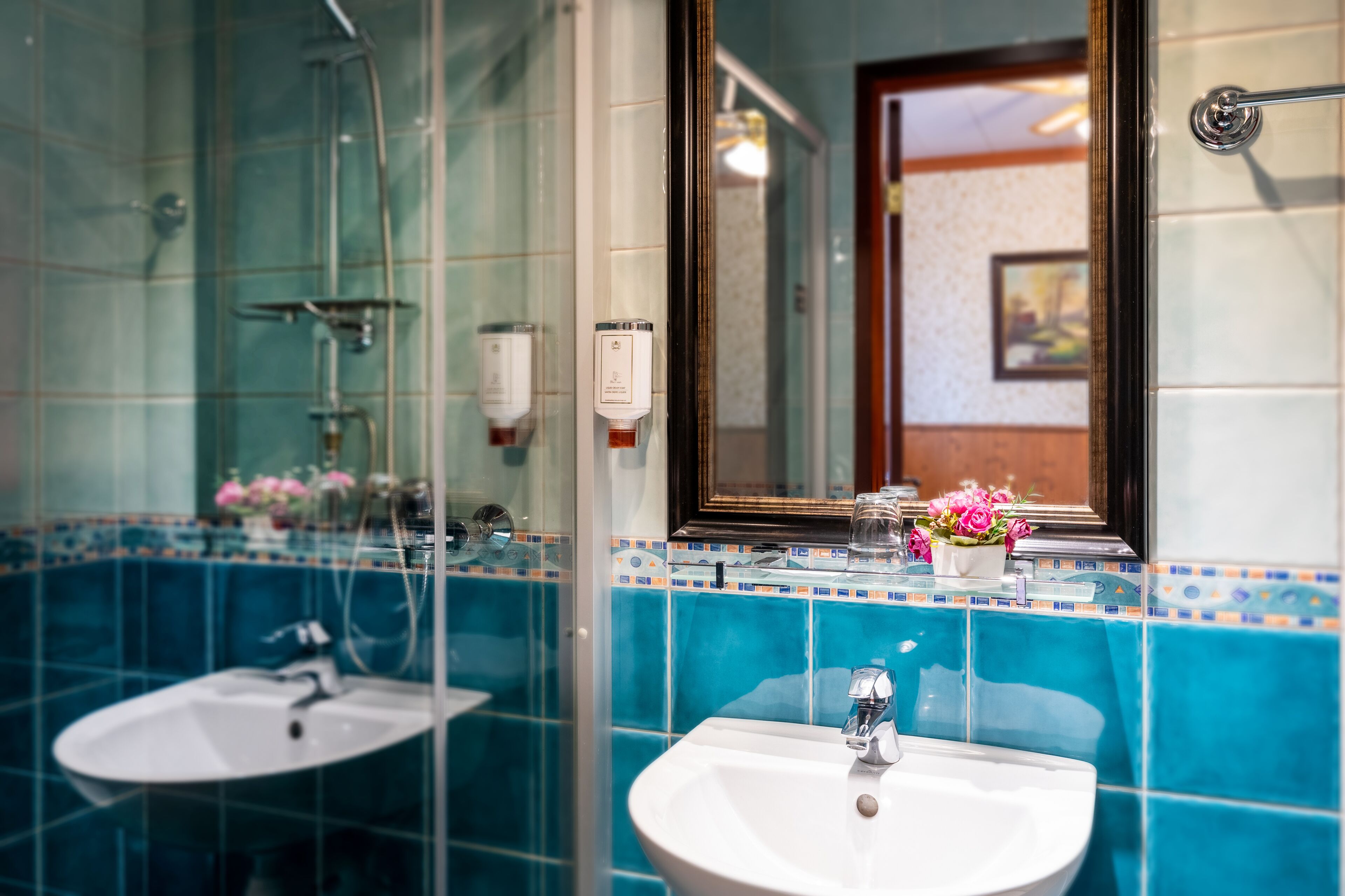 single room | bathroom | shower, hair dryer, towels