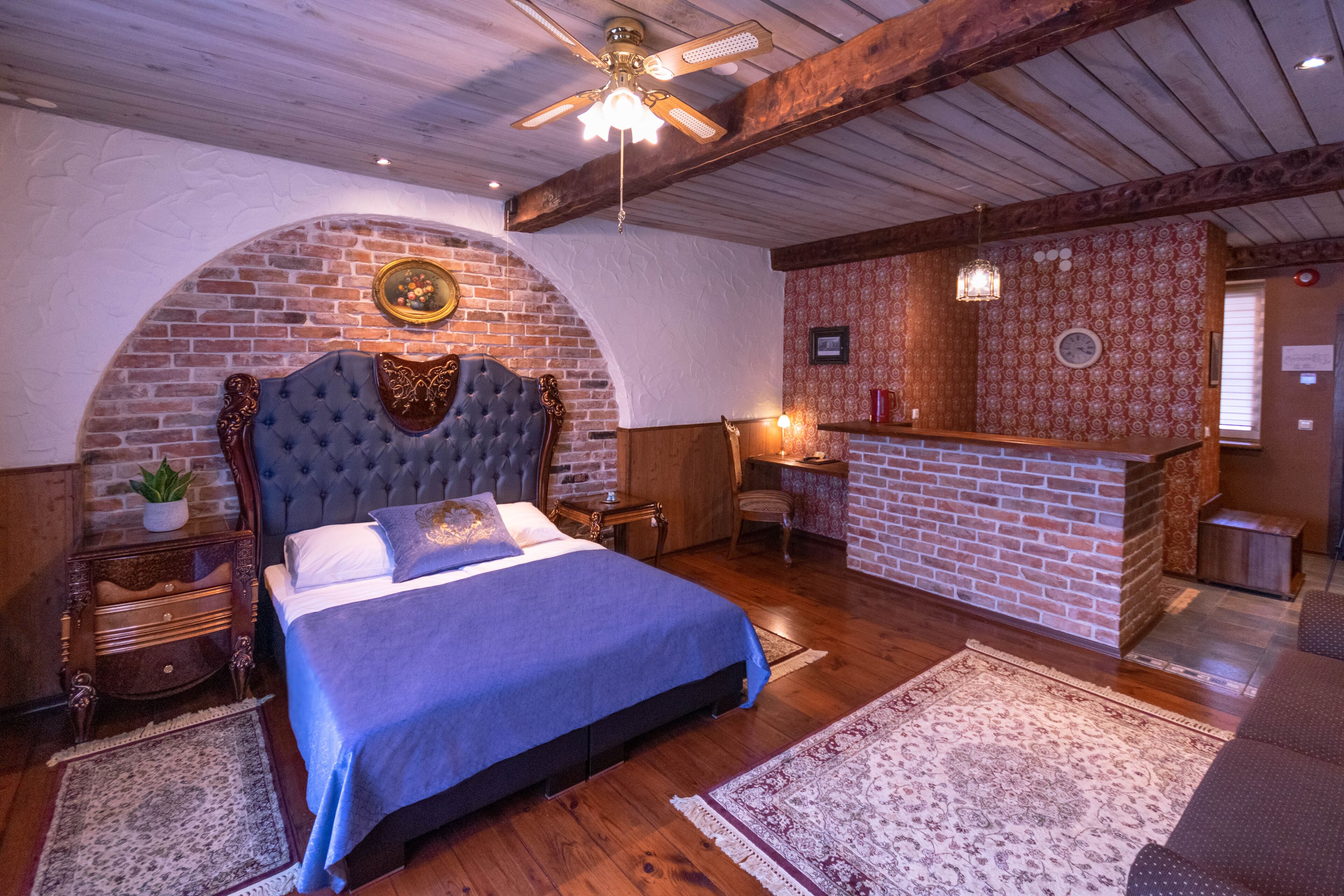 apartment (studio apartment) | in-room safe, desk, iron/ironing board, free cots/infant beds