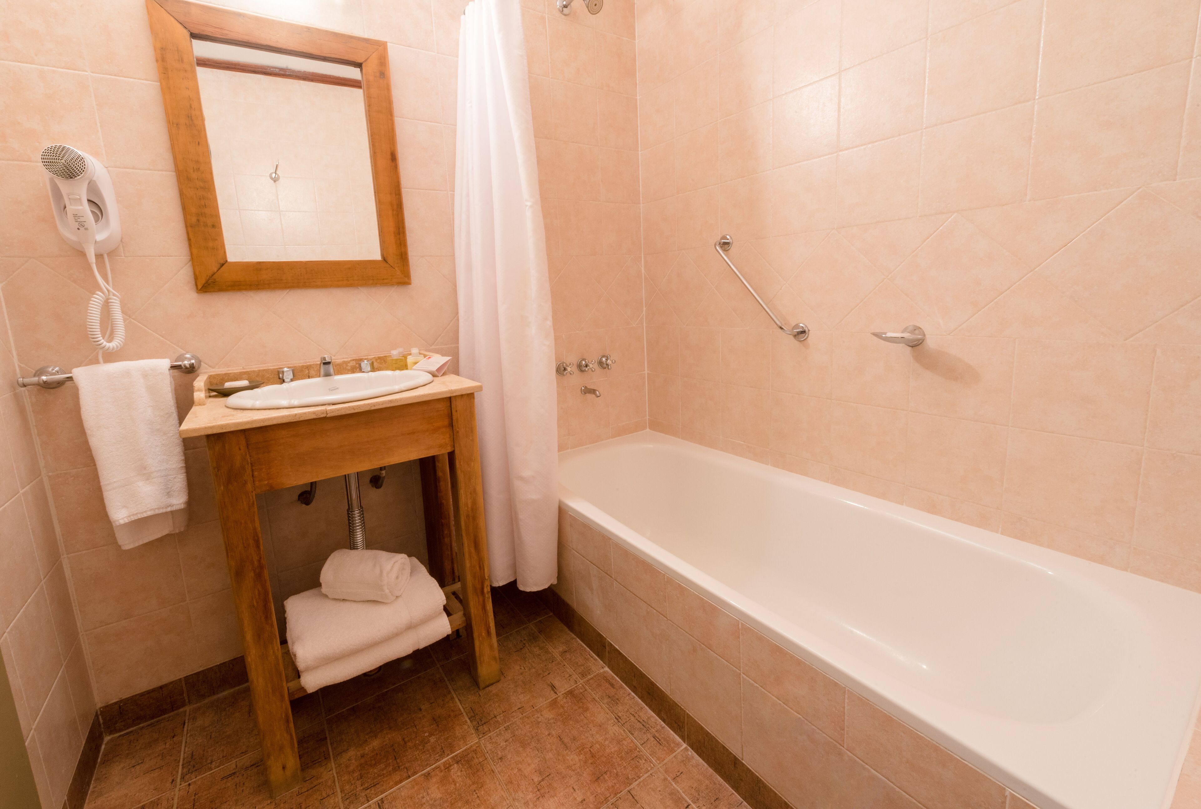 designer toiletries, bidet, towels