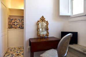 Habitación individual (Small) | Ropa de cama de alta calidad, camas con pillow-top y minibar 