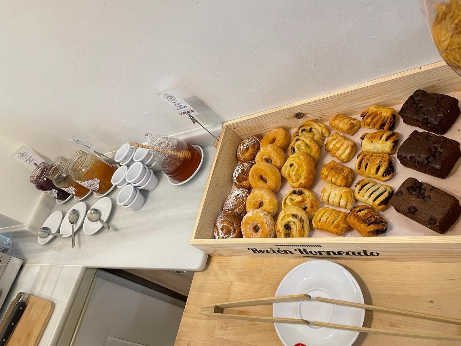 daily buffet breakfast (eur 11 per person)