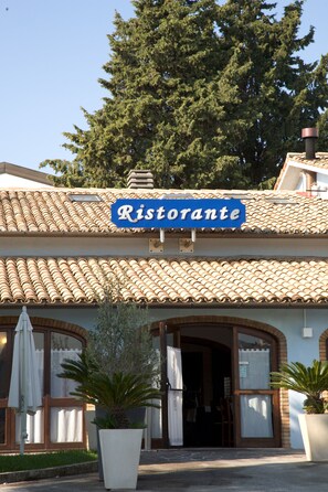 Dining - Cristoforo Colombo (Osimo)