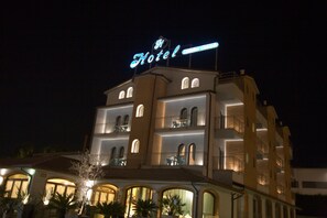 Front of property - evening/night - Cristoforo Colombo (Osimo)