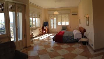 1 chambre, literie de qualité supérieure, couette en duvet d'oie