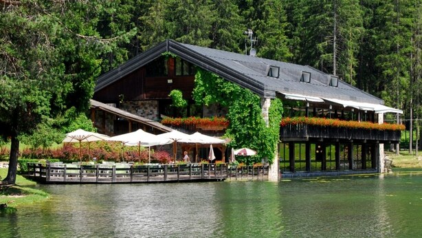 Unclassified image, 1 of 36, button - Chalet al Lago (San Vito di Cadore)