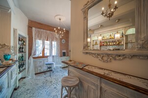 Bar (en la propiedad)