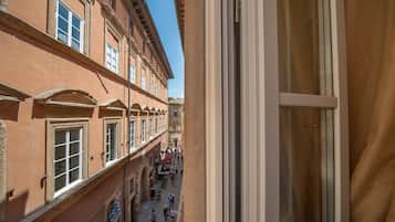 Standard Room | Street view