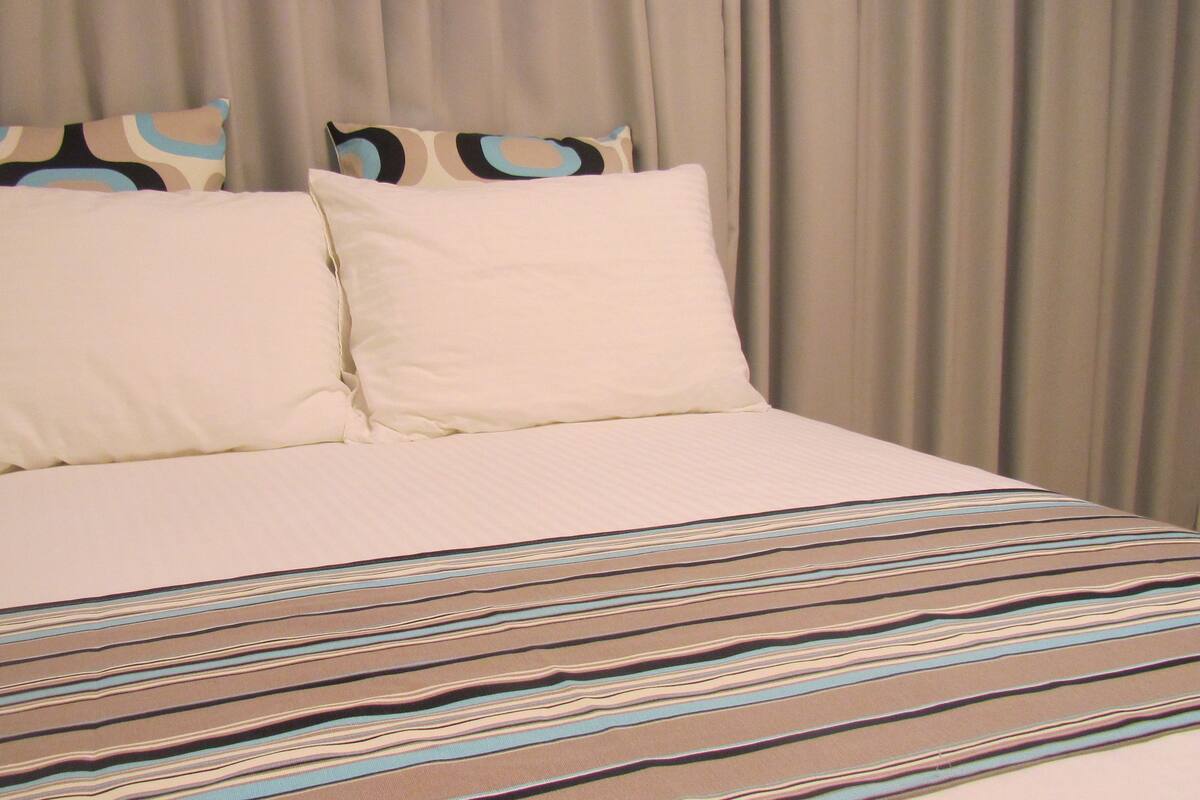 Standard Double Room, 1 Double Bed | Premium bedding, memory foam beds, in-room safe, desk