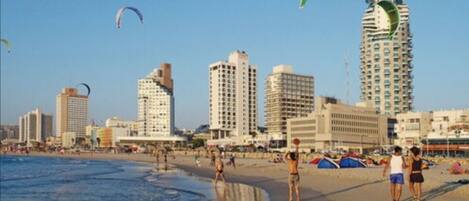 Tæt på stranden, badehåndklæder, windsurfing
