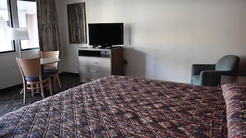 Standard Room, 1 King Bed, Non Smoking | Free WiFi, bed sheets