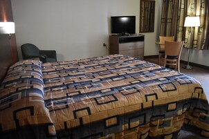 Standard Room, 1 King Bed, Smoking | Free WiFi, bed sheets