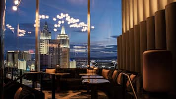 3 Restaurants, Frühstück, Mittagessen, Abendessen, asiatische Küche