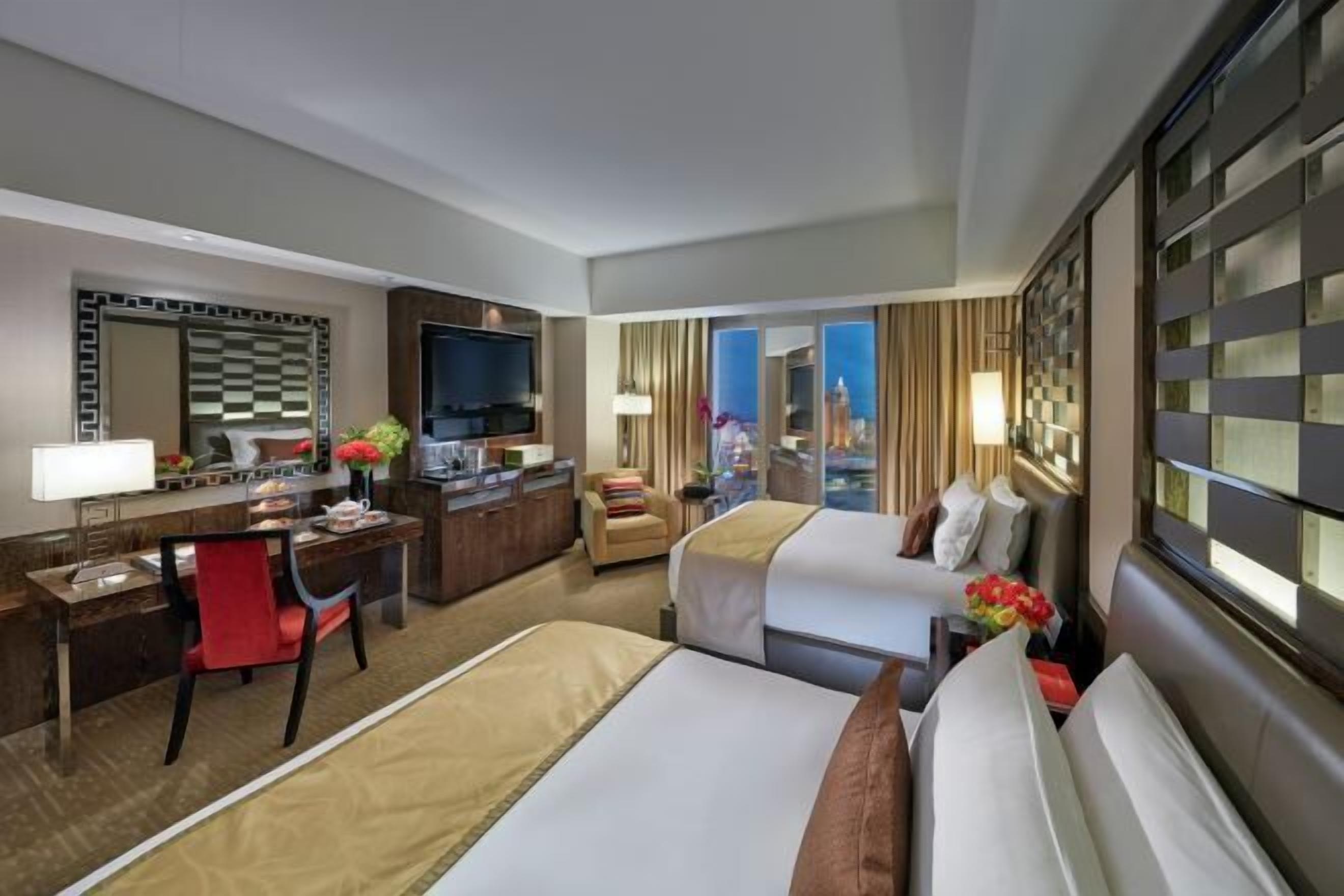 Egyptian cotton sheets, premium bedding, down comforters, minibar