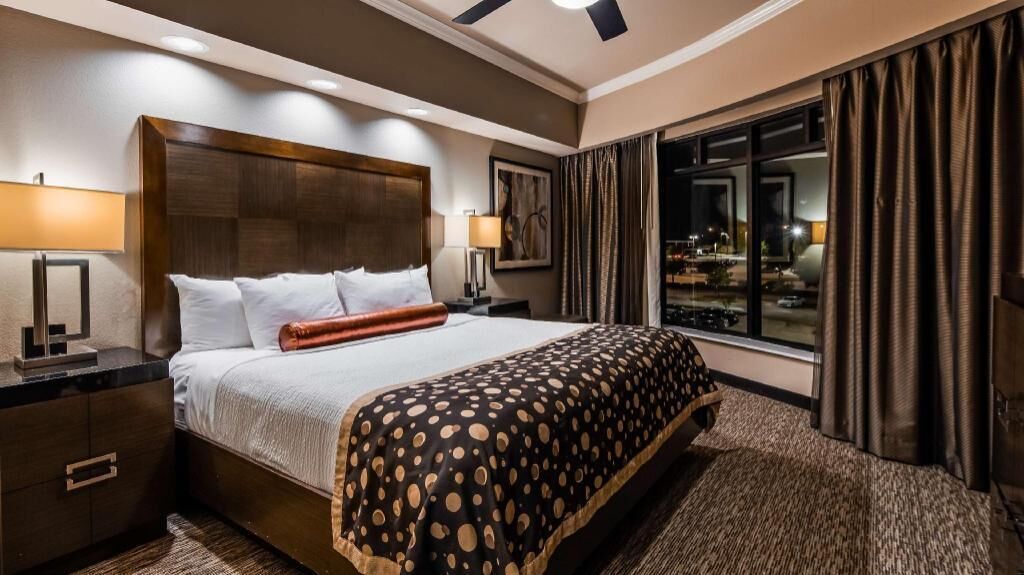 Ropa de cama de alta calidad y camas con pillow-top 