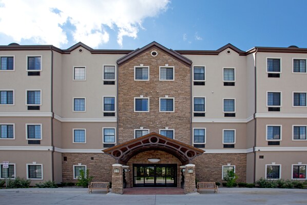 Exterior - Staybridge Suites San Antonio Sea World by IHG (San Antonio)