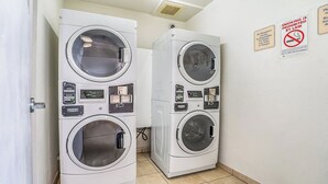 Interior - South River Suites (Miami)