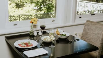 Breakfast, lunch, dinner served; garden views