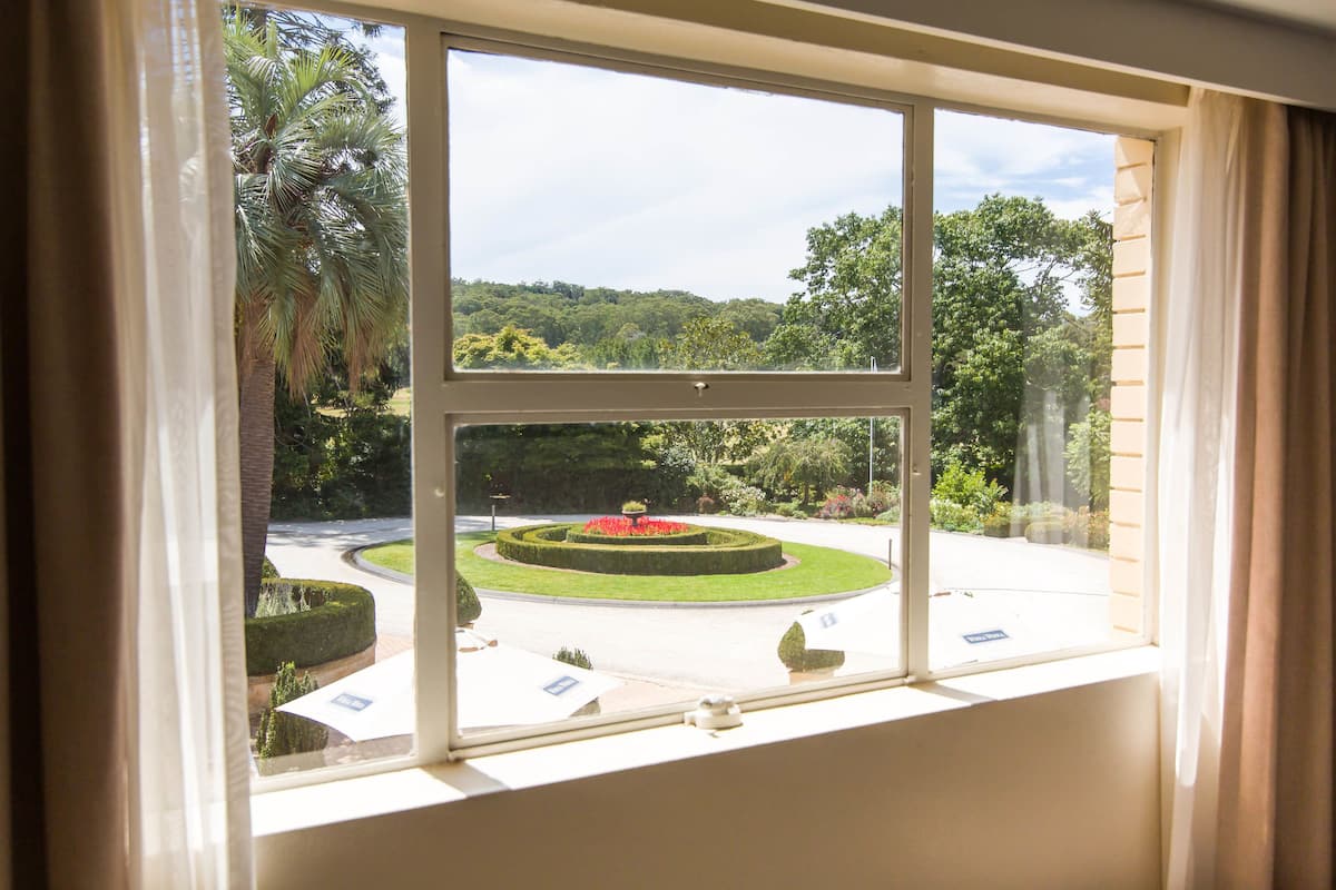 1 bedroom, iron/ironing board, bed sheets