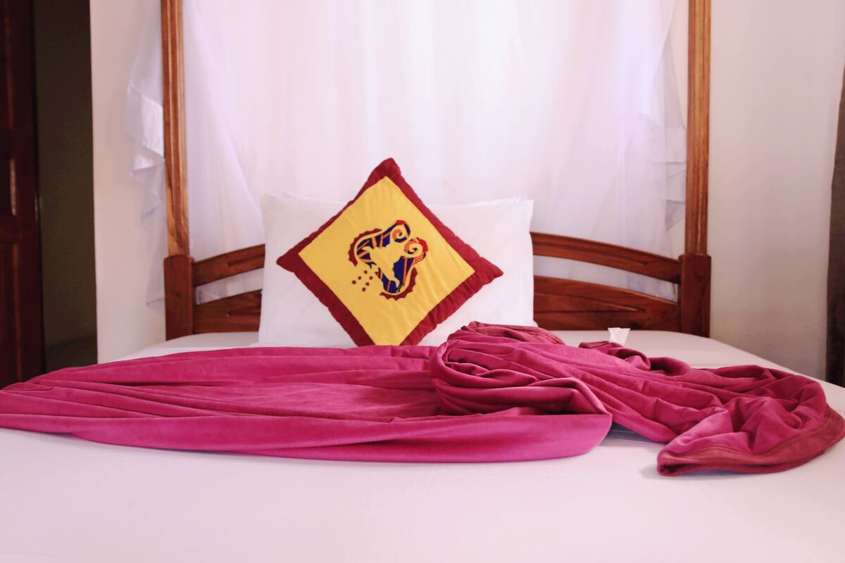 Superior Room | 1 bedroom, premium bedding, in-room safe, desk