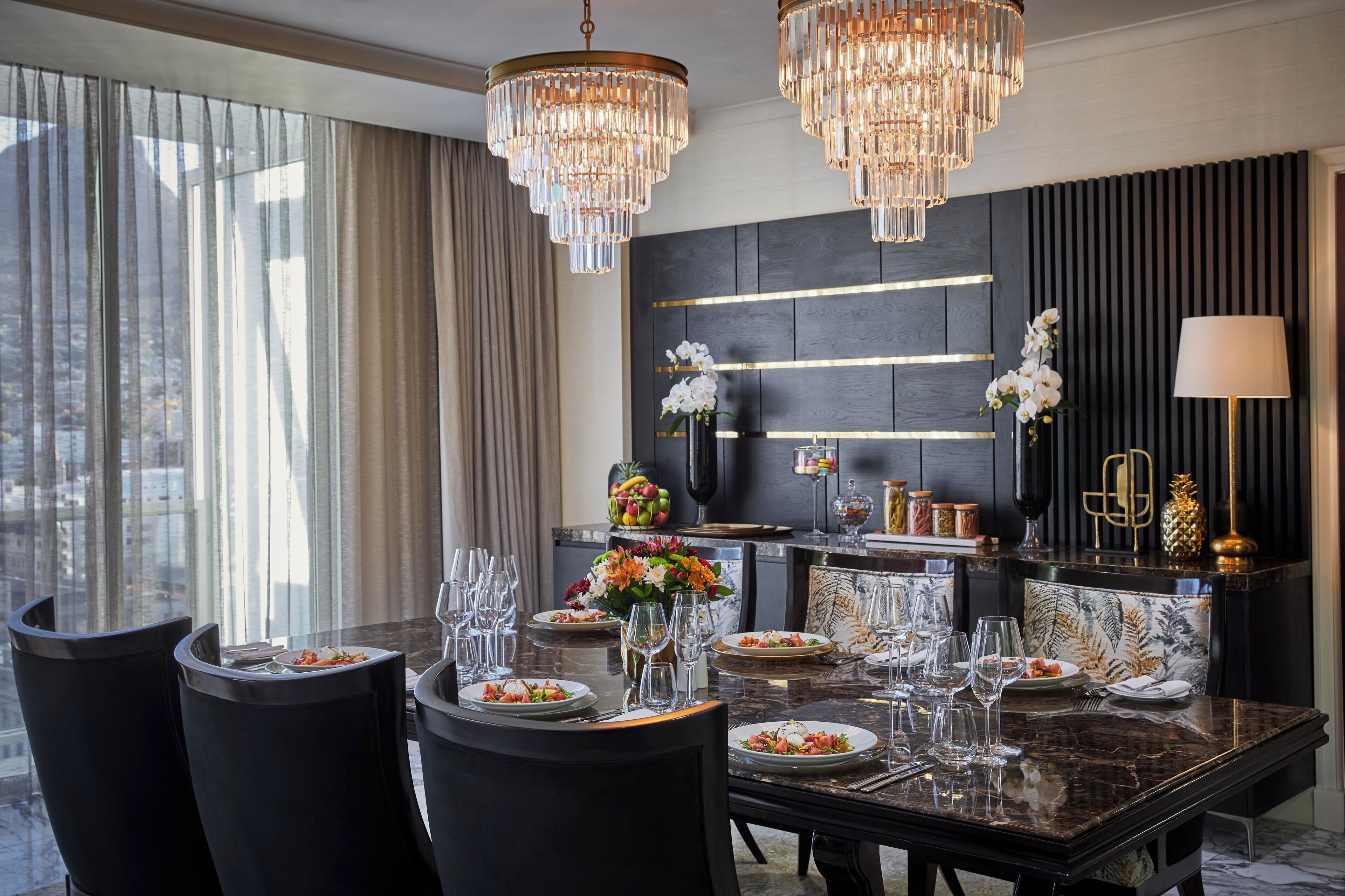 presidential suite, 2 bedrooms, mountain view (2 bedrooms) | in-room dining