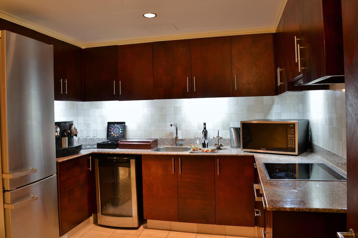 presidential suite, 2 bedrooms, mountain view (2 bedrooms) | private kitchen