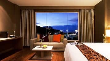 Deluxe room  | Pillowtop beds, minibar, in-room safe, desk