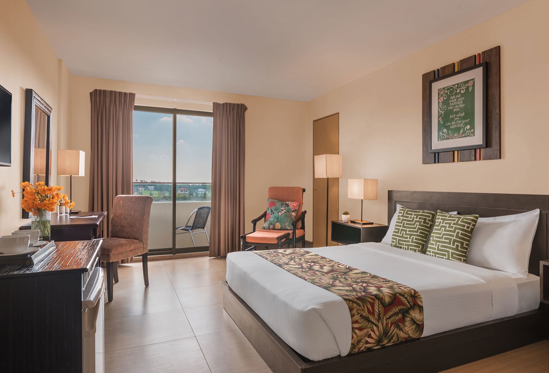 Ropa de cama de alta calidad, camas con pillow-top y minibar 