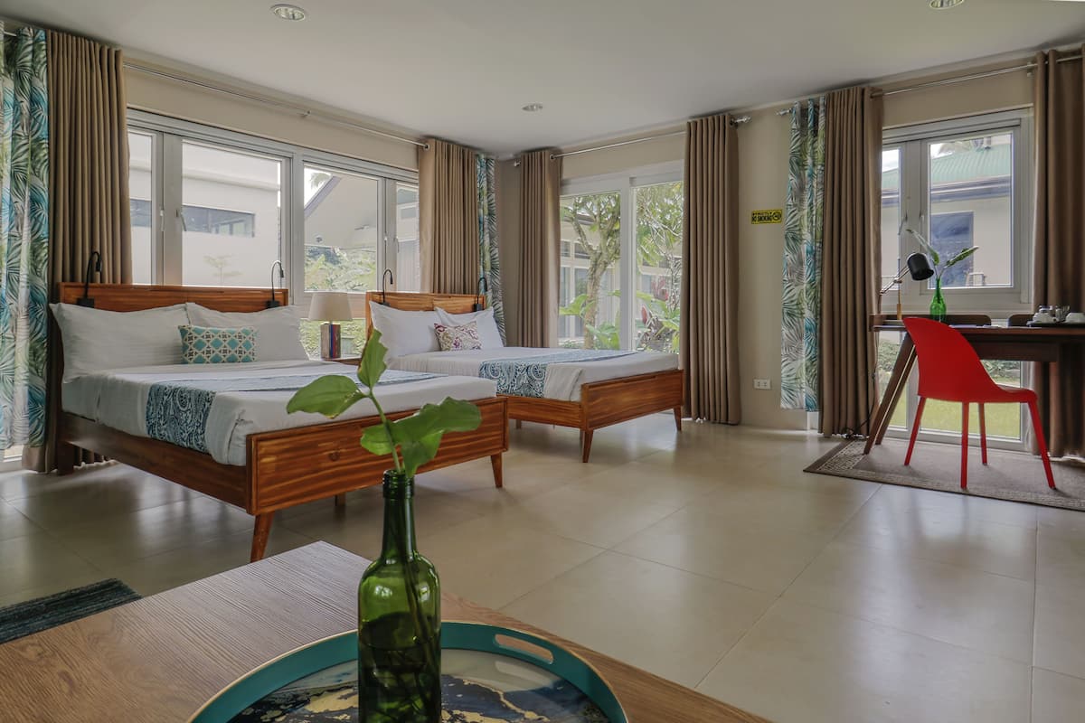 Literie de qualité supérieure, surmatelas, minibar