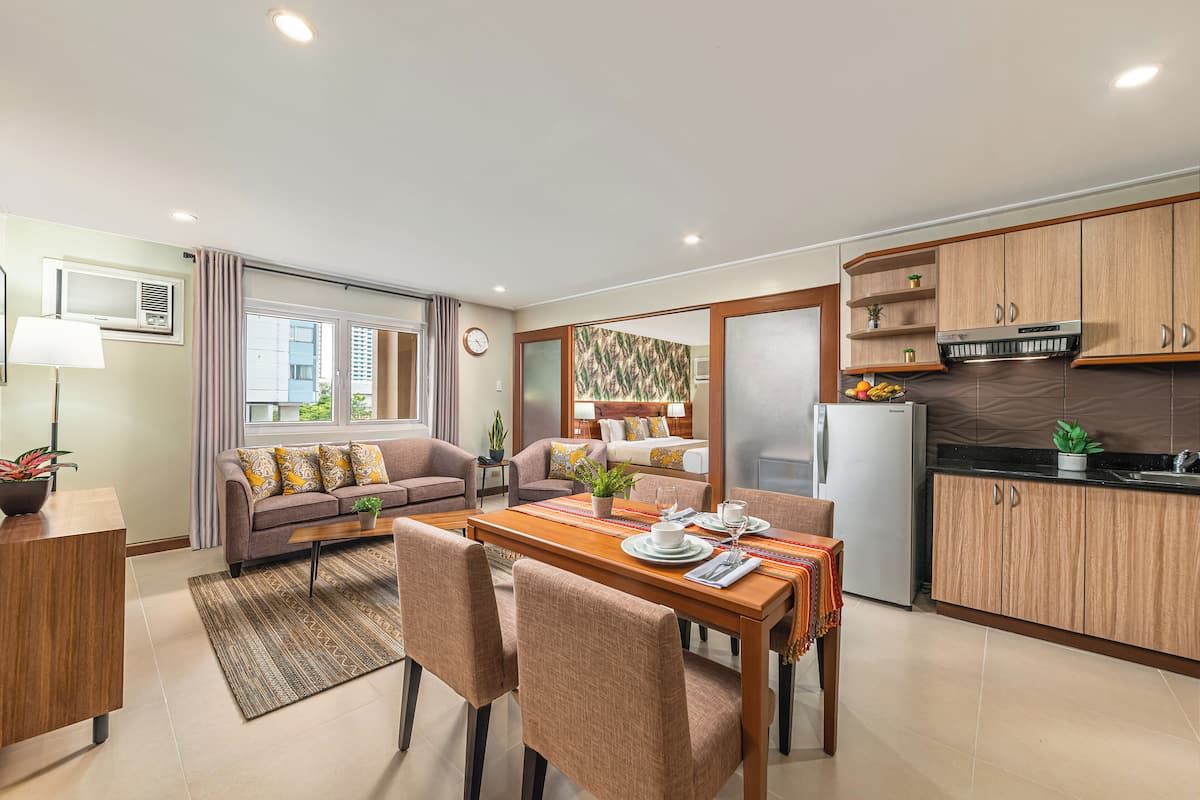 Executive Suite (2 Adults Max)