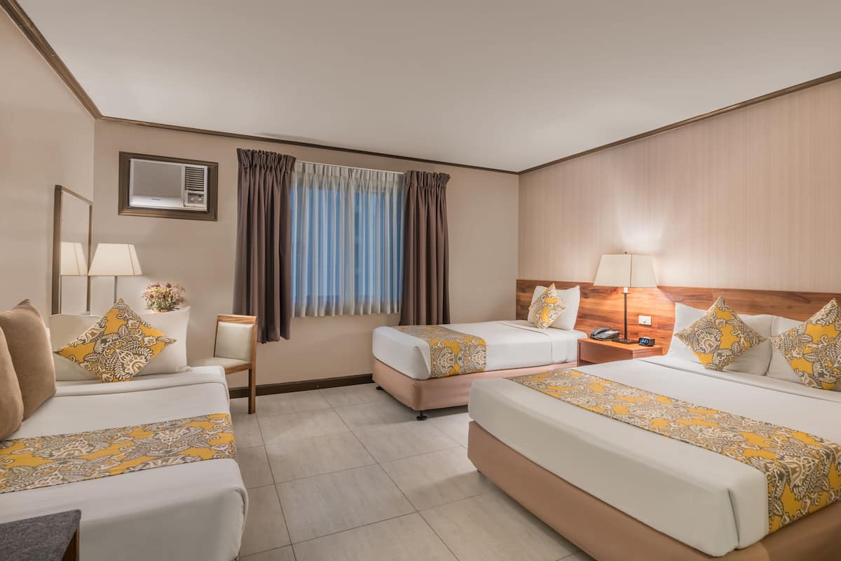 1 bedroom, premium bedding, pillow-top beds, minibar