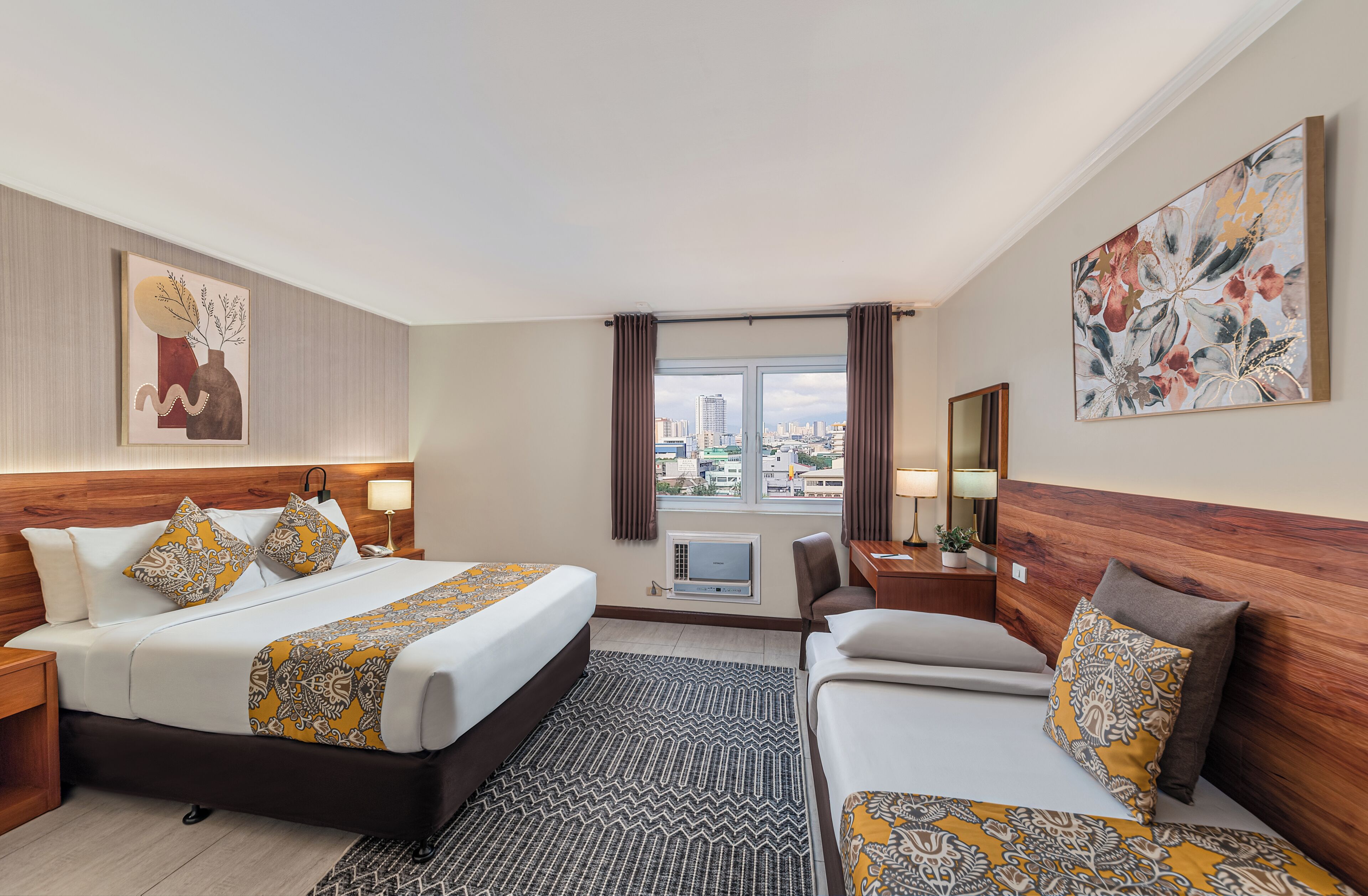 Deluxe Family (3 Adults Max) | 1 多间卧室、高档床上用品、加厚床垫、迷你吧