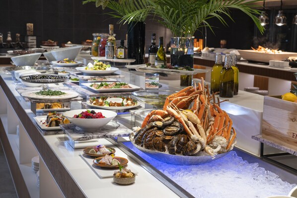 4 restaurants servant le petit déjeuner, spécialités Cuisine coréenne