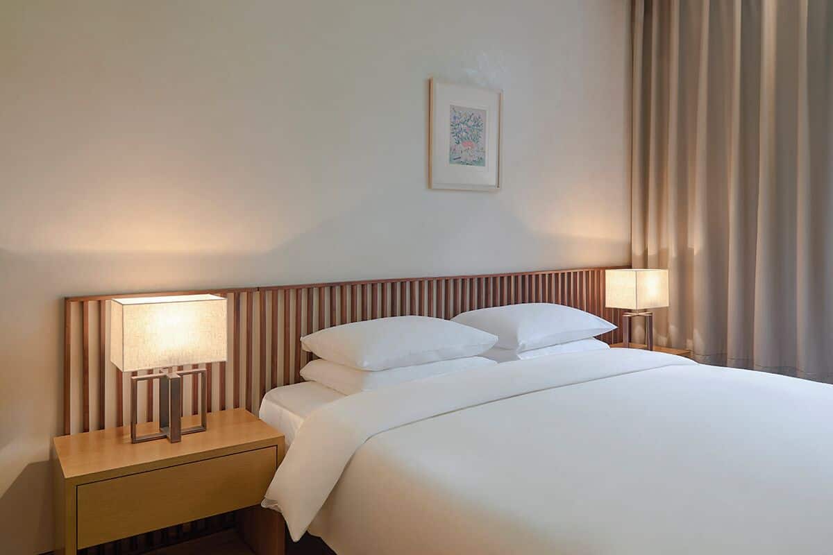 Villa Superior Double Room | Ropa de cama de alta calidad y colchones con acolchado adicional