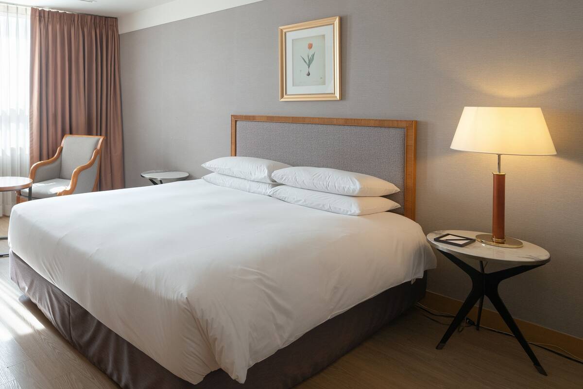 Superior Double Room (YEOTI 30,000 KRW gift voucher / per booking)