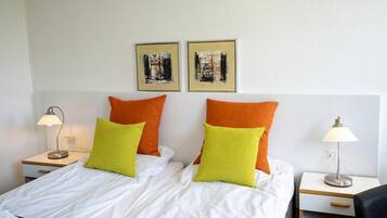 Standard Room | Desk, free WiFi, bed sheets, alarm clocks