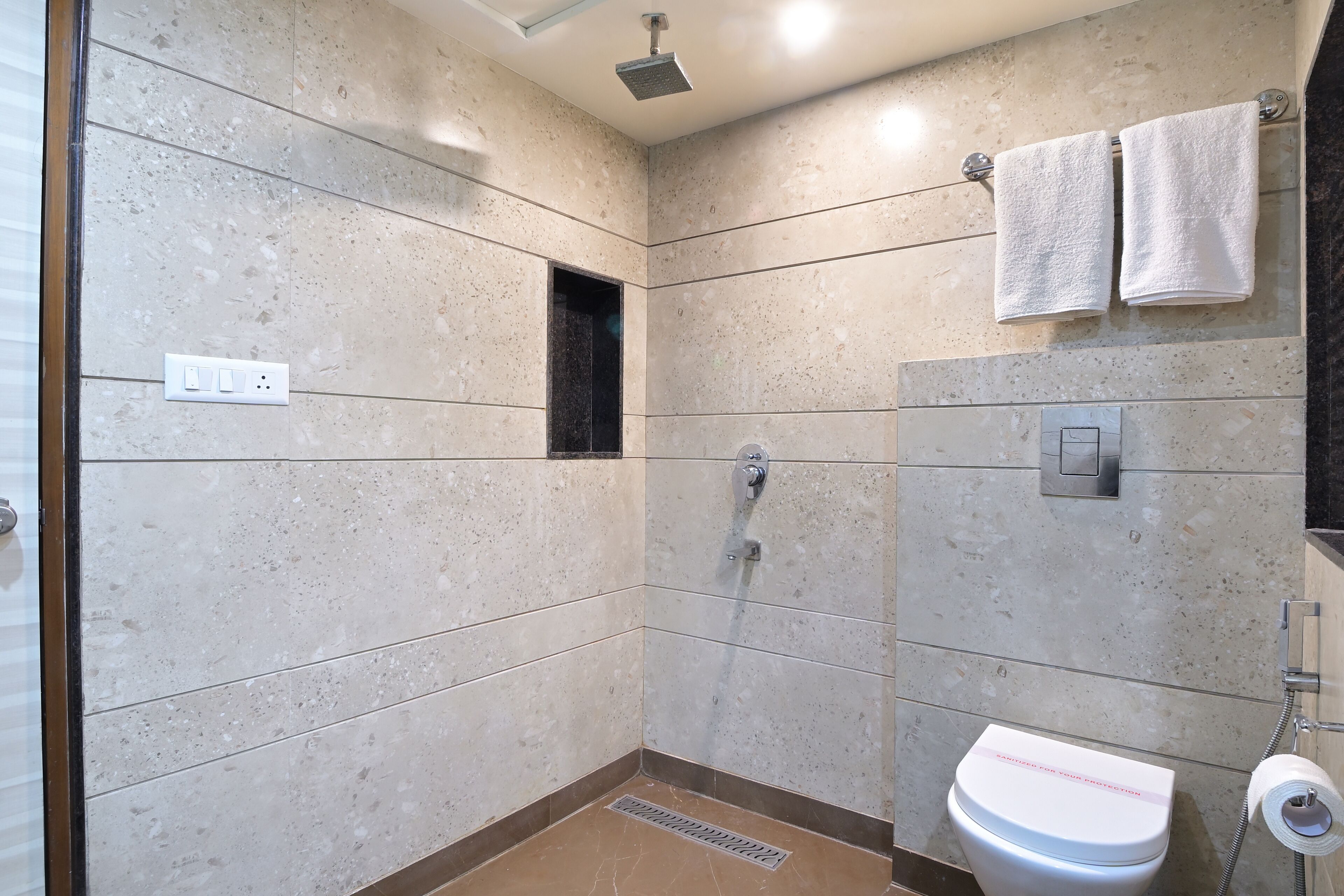 Photo - Hotel Hari Piorko - New Delhi Railway Station