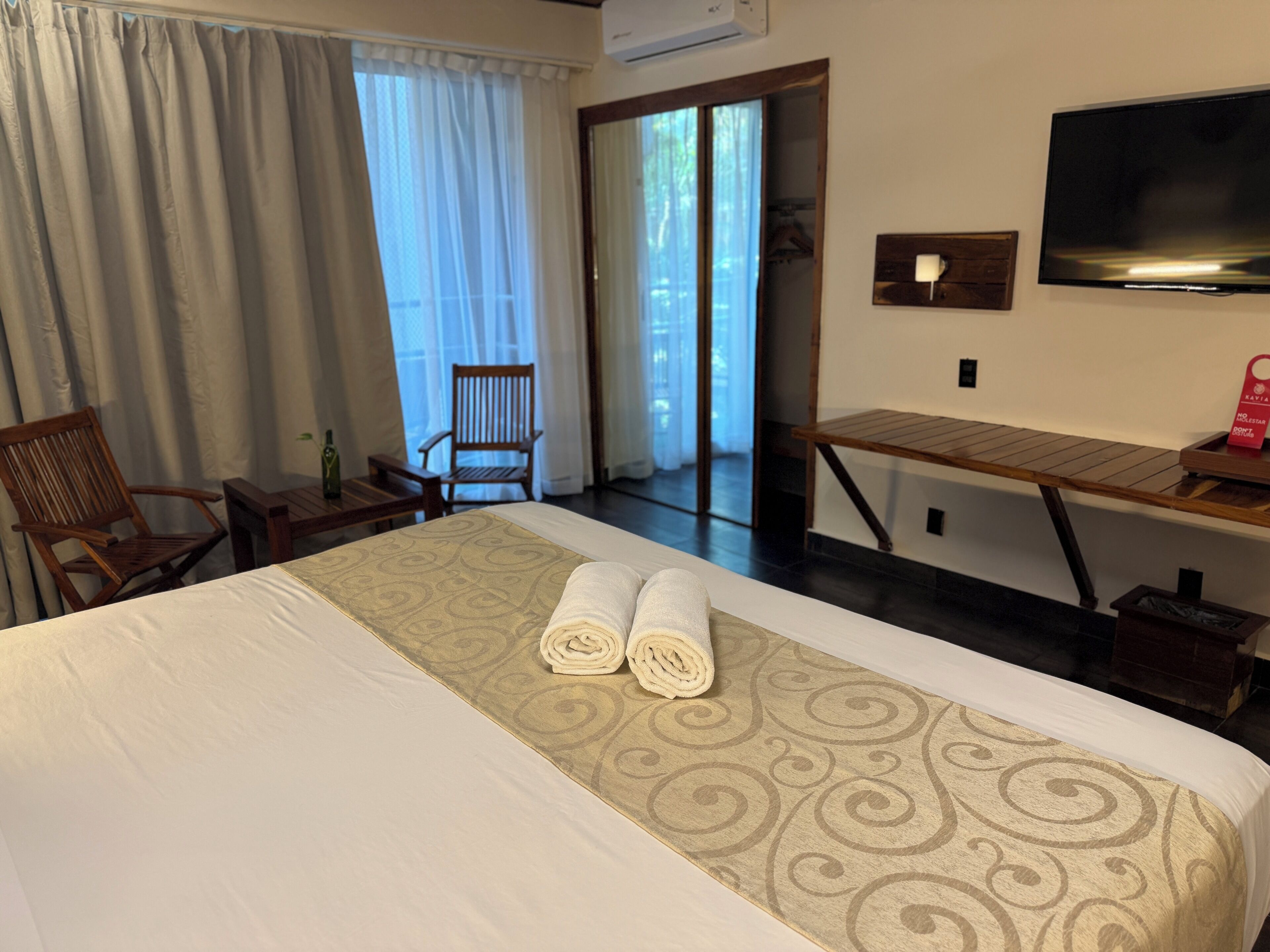 Desk, blackout drapes, free WiFi, bed sheets