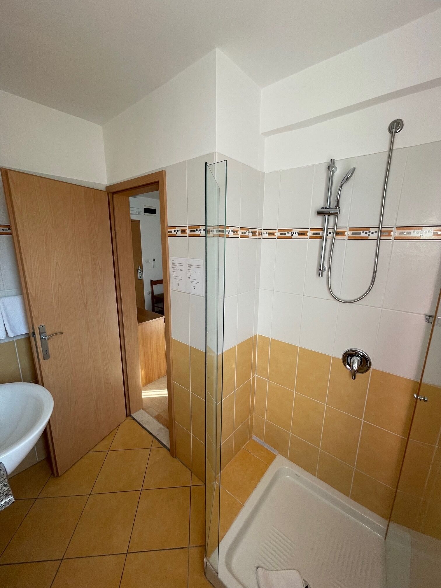 premium room | bathroom | shower, hair dryer, towels, soap