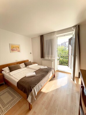 Economy Room