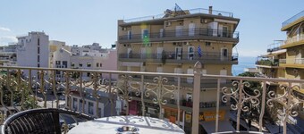 โรงแรม CiTYZen Loutraki