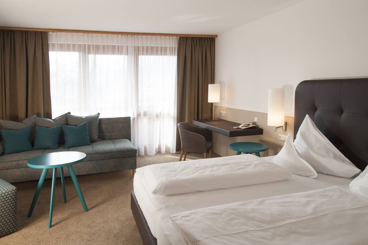 minibar, in-room safe, desk, soundproofing