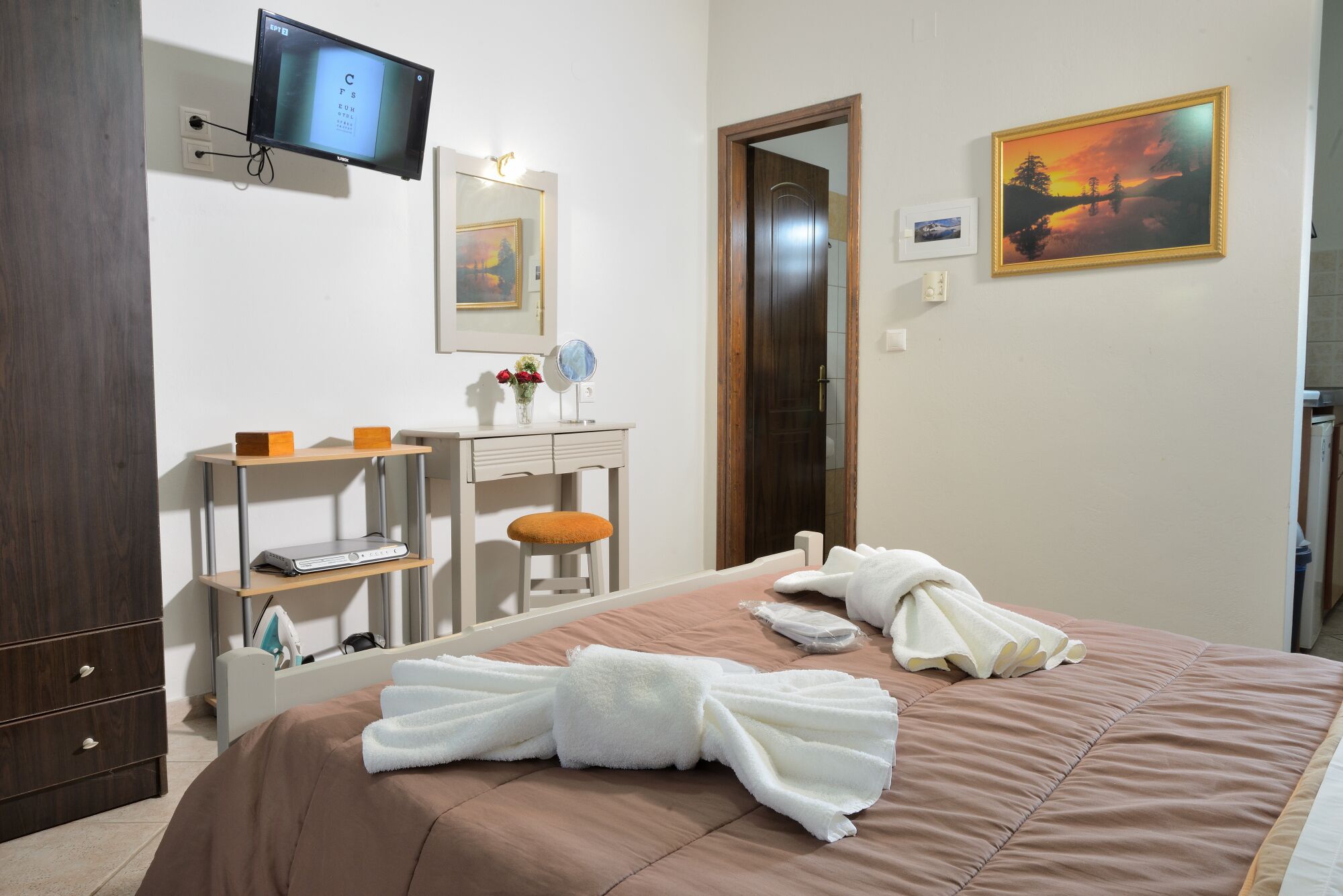 Apartment | Blackout drapes, soundproofing, iron/ironing board