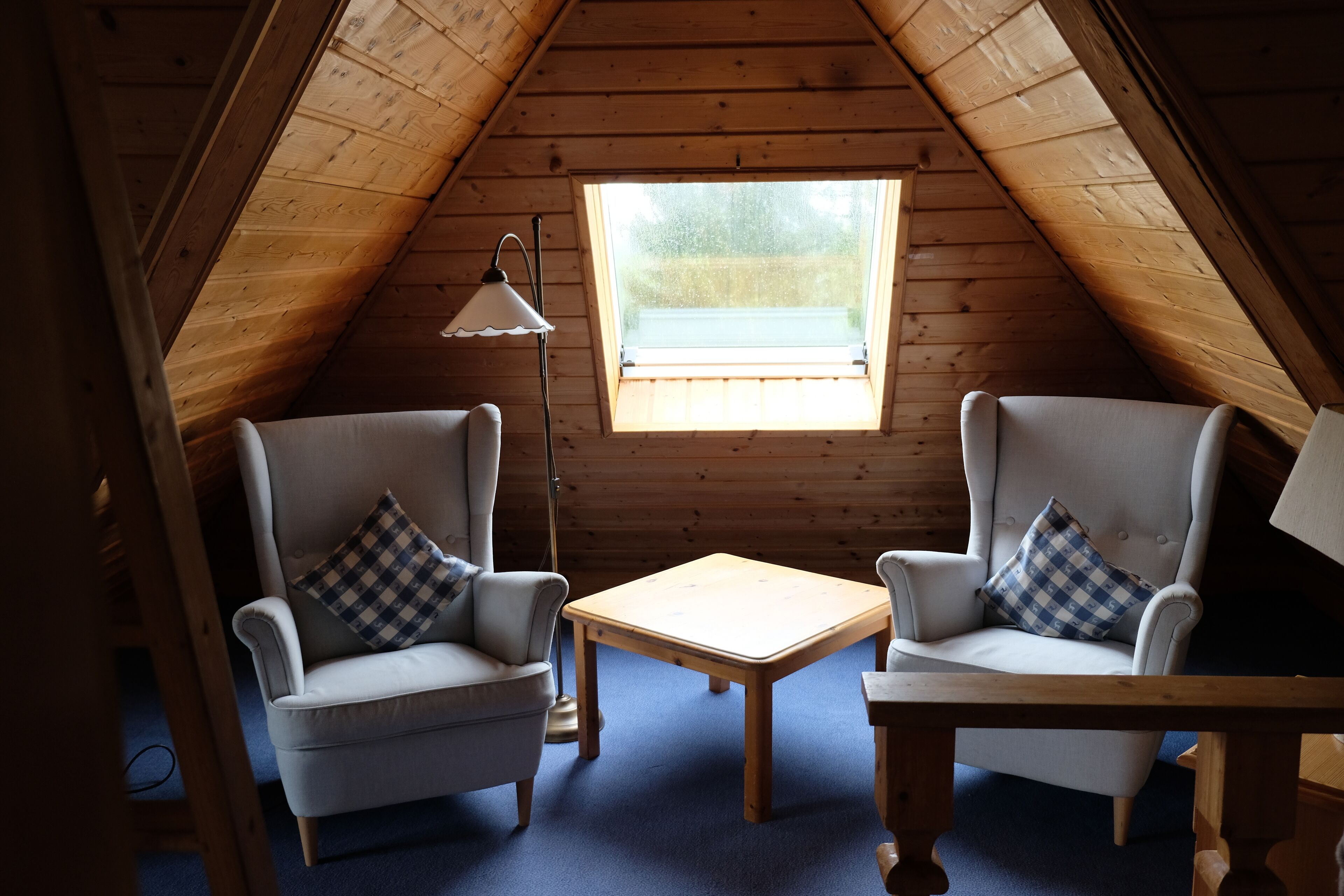 family apartment, 2 bedrooms, mountain view | living area | flat-screen tv