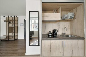 开间 | 特色装修、特色家居、办公桌、免费 WiFi